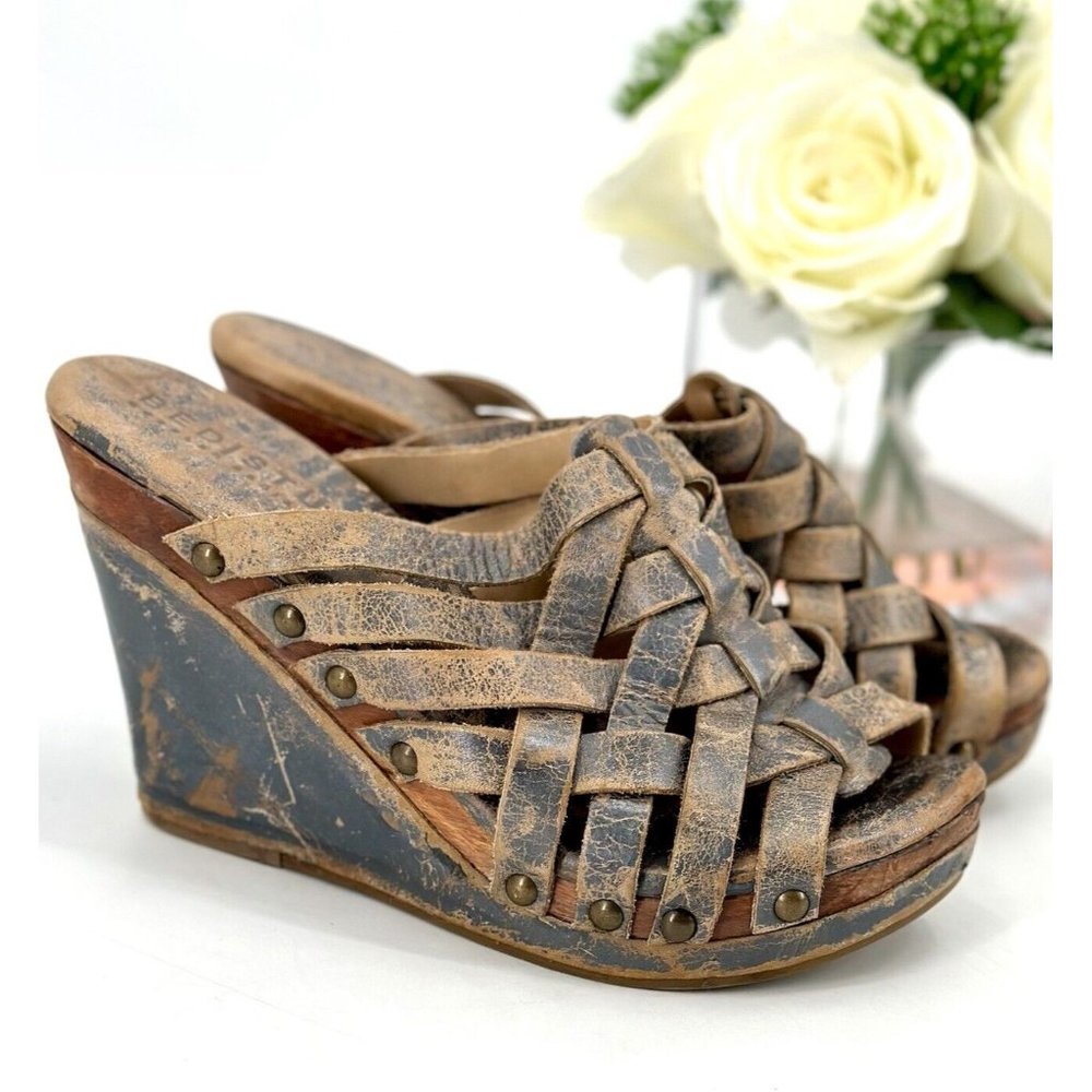 Bed Stu Gina Wedge Sandals Size 8.5 Silver Lux Distressed Woven Studded Leather